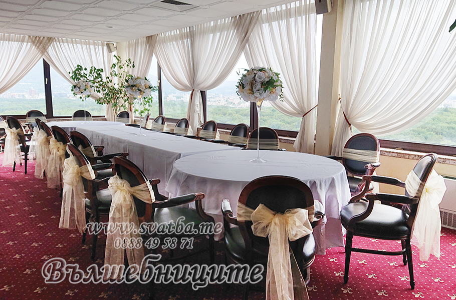 Svatbena ukrasa Park Hotel Moskva Panorama (8) Сватбена украса в парк хотел Москва в златно декорация Панорама